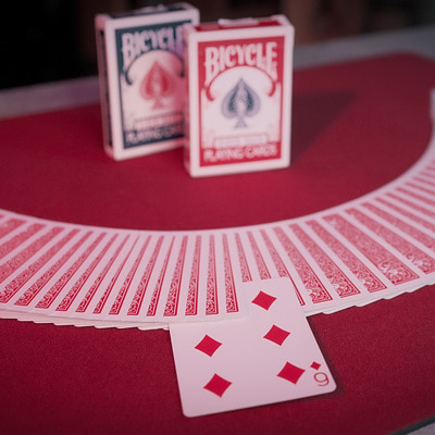스트리퍼덱 관객이 고른 카드 맞추는 마술카드 니키 추천 마술도구 바이시클카드